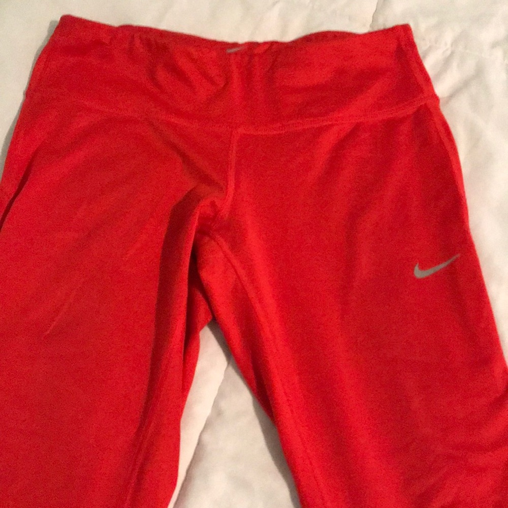 Red Nike dri fit leggings